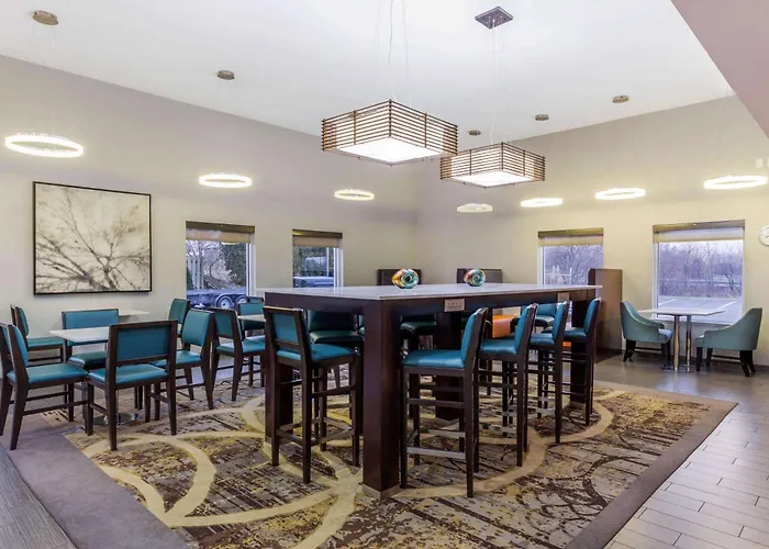 La Quinta By Wyndham Hotel Rockford