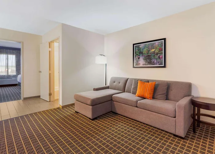 Hotel La Quinta By Wyndham 3*
