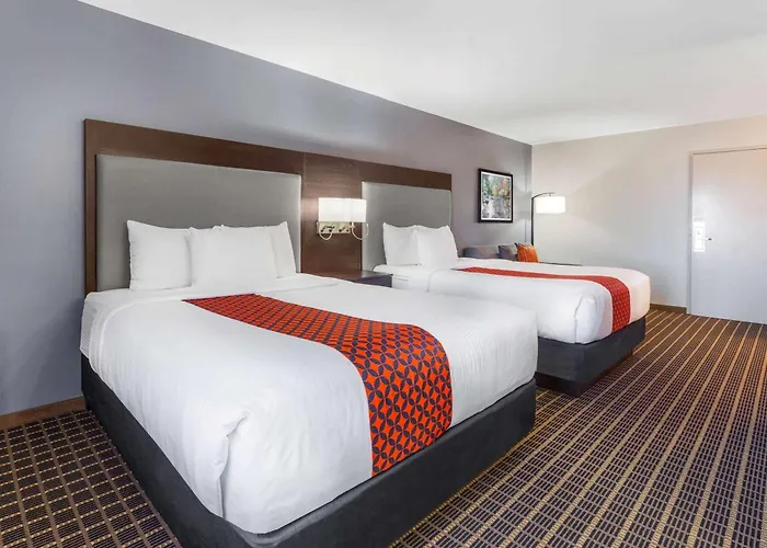 La Quinta By Wyndham 3*