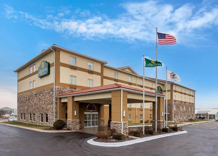 La Quinta By Wyndham Hotel