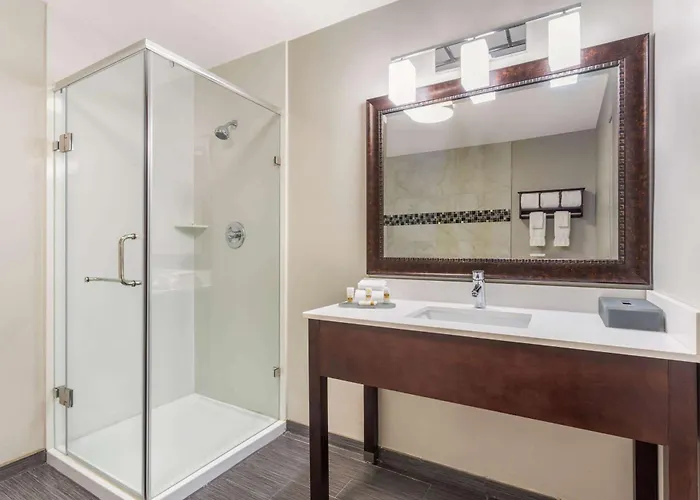 La Quinta By Wyndham Hotel
