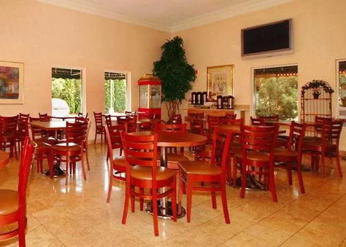 Hotel La Quinta By Wyndham Rockford